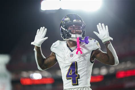 Who Should I Start? Aaron Jones Sr. or Zay Flowers