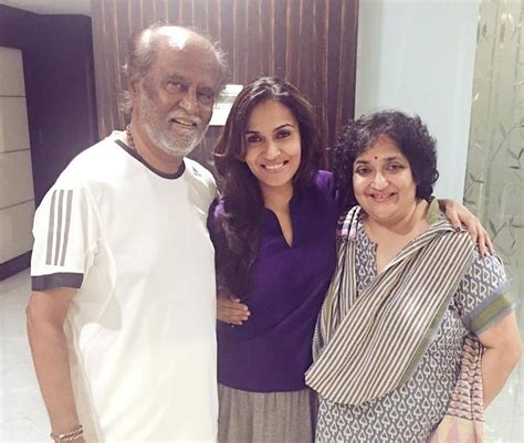 Rajinikanth With His Wife Latha And Daughter Soundarya Bollywood