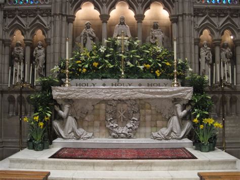 Trinity Church Altar Guild: Altar flowers for Easter, 2011