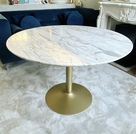 Eettafel Marmer Rond Cm Vintage Tulpvoet Goud Coco Esther Interiors