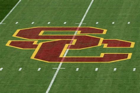 USC Lands Commitment From Top 2026 QB Julian Lewis Sports Illustrated