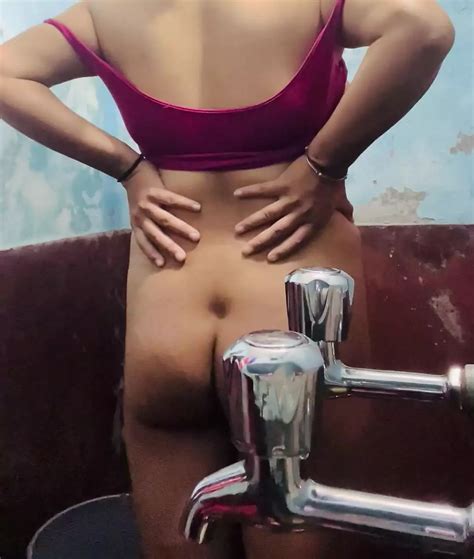 Nisha Play With Her Big Boobs Big Nipples Big Tits Porn XHamster