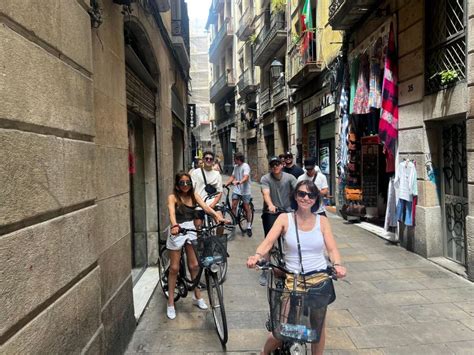 Barcelona Lo M S Destacado De La Ciudad Con Gu A En Bicicleta