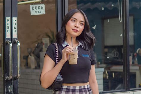 Contoh Food Vlogger Indonesia Paling Populer Dan Banyak Cuan