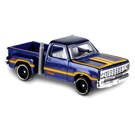 Hot Wheels Hot Trucks Dodge Lil Red Express Truck kisautó kék JatekBolt hu