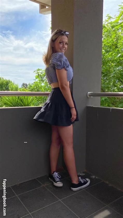 Chantelle A Chantelleh Nude OnlyFans Leaks Fappening FappeningBook