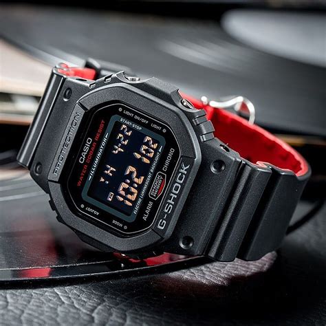 ของแท้ Casio G Shock Watch นาฬิกา รุ่น Dw 5600hr 1dr นาฬิกาข้อมือผู้ชาย