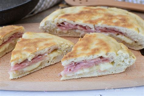 FOCACCIA ANTIPASTO In PADELLA Ripiena Antipasto Snacks Spanakopita