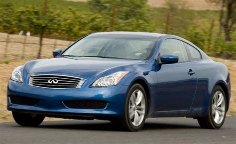 2009 Infiniti G25 / G37 Base 2dr RWD Features and Specs