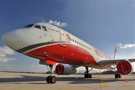 Красно белый самолет (33 фото) - красивые картинки и HD фото