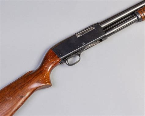 Lot Stevens Model 820b Pump Action Shotgun