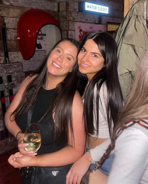 Lauren Fardon Nude OnlyFans Leaks Fappening FappeningBook