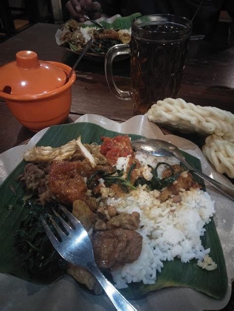 Lihat Foto Tempat Wisata Kuliner Murah Di Jogja Bikin Lapar Sarapan