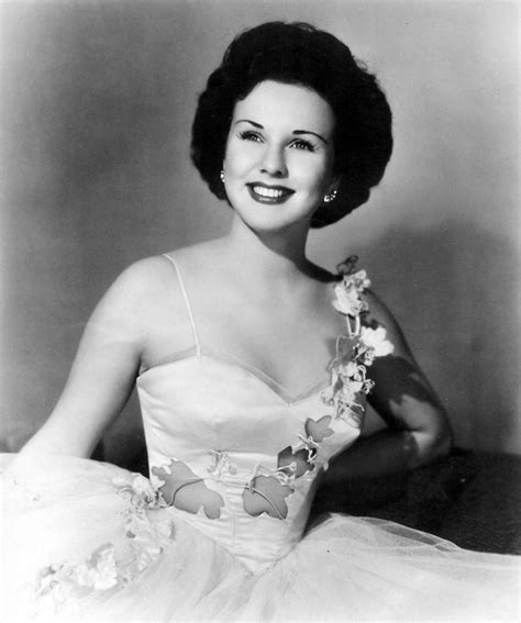 Picture Of Deanna Durbin Deanna Durbin Canadian Actresses Classic