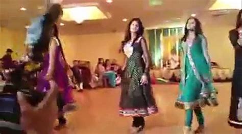 Superb Mehndi Dance Performances Pakistani Wedding Pak Video Tube Video Dailymotion