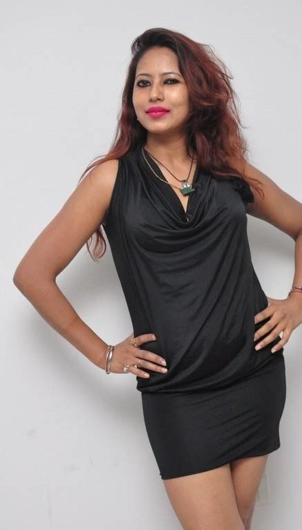 South New Actress Sonia Hot Pictures Eepixer