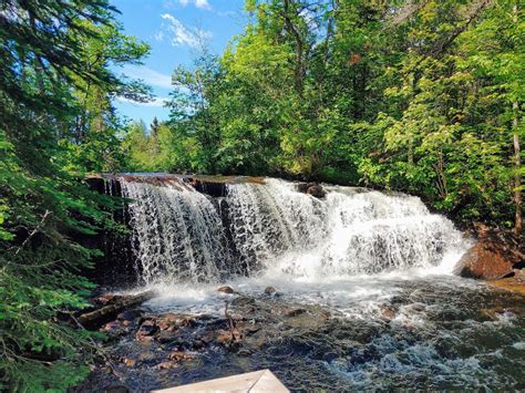 Beautiful waterfall in [ON Canada] [OC] [4032x3024] : r/EarthPorn