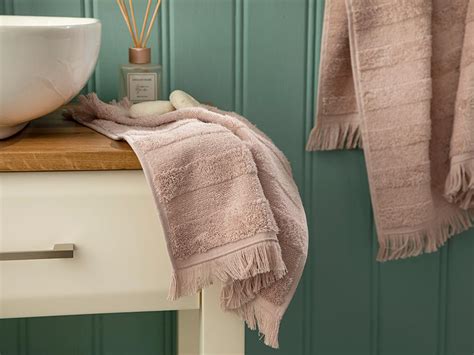 Adorn ХАВЛИИ ЗА РЪЦЕ С пискюли Памучен x cm Nude English Home Bg