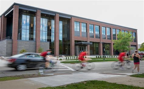 Uw Madisons Meat Science And Animal Biologics Discovery Building Opens