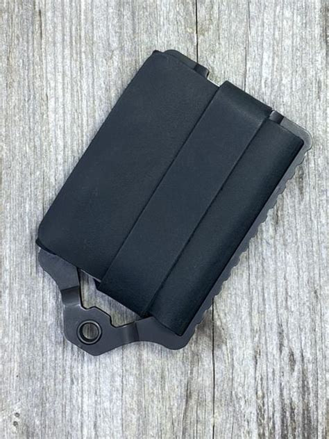 Trayvax Element Wallet Black - EDC Specialties | Every Day Carry Essentials