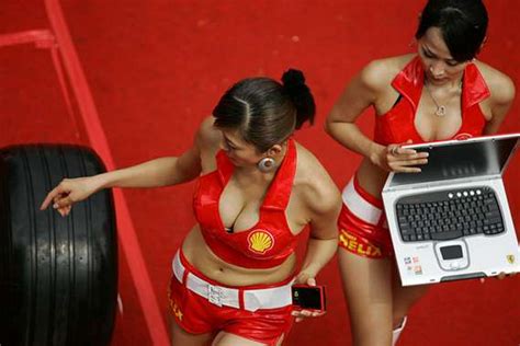 Ferrari Girls F1 Racing Hot Product Models FEMALE SPORTS STARS CELEBRITIES MODELS SEXY