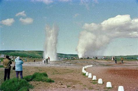 Loburu Geysers and Hot Springs, Lake Bogoria | Wondermondo