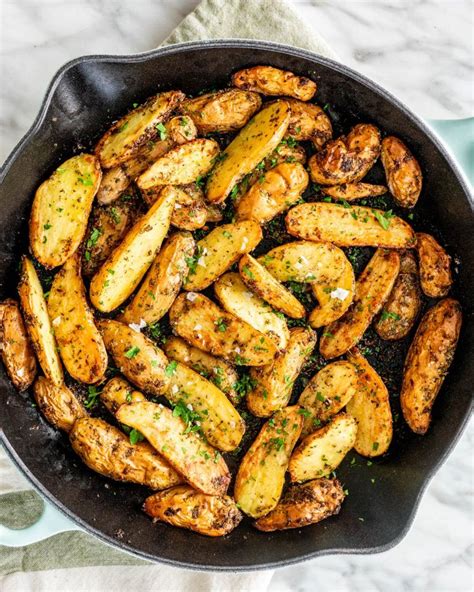 This Recipe For Oven Roasted Fingerling Potatoes Gives You A Perfectly Crispy And D Roasted