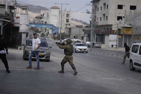 Israeli Settlers Rampage In Palestinian Town In West Bank Courthouse