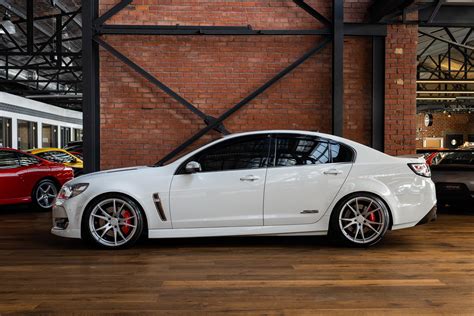holden commodore ss white  richmonds