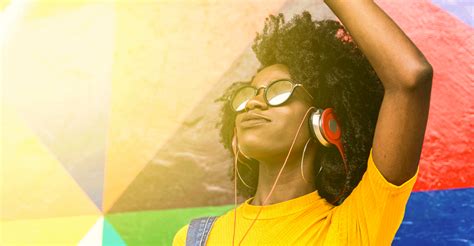 101.5 FM HD 2 & 96.9 FM South Florida Voice of the Caribbean Radio Station