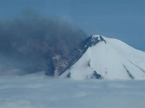 Eruption subsides at Alaska's Pavlof volcano | Earth | EarthSky