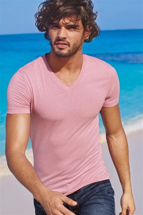 Marlon Teixeira Rocks Next Summer Beach Style The Fashionisto