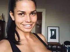 Ramona Riva Morena Deliciosa e Latina Exibida Gravou um Vídeo Chupando
