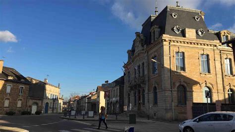 Revigny Sur Ornain Hôtel De Ville Et Rue De Bar Le Duc Après Le