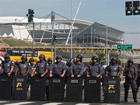 Brasilianische Polizei K Ndigt St Ndigen Streik An