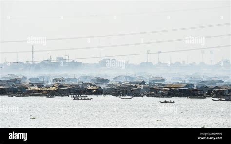 The Floating Slums Of Lagos Nigeria Stock Photo Alamy