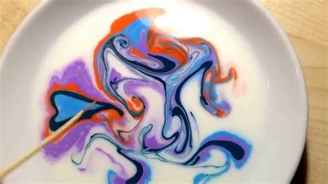 РИСОВАНИЕ НА МОЛОКЕ - YouTube