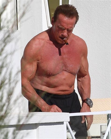 Arnold Schwarzenegger Fala Que Sempre Odiou Seu Corpo Vomito Quando