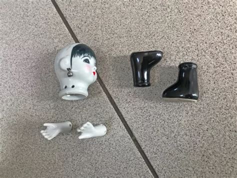 Ancienne T Te De Poup E Japonaise En Porcelaine Avec Ses Mains Et Pieds