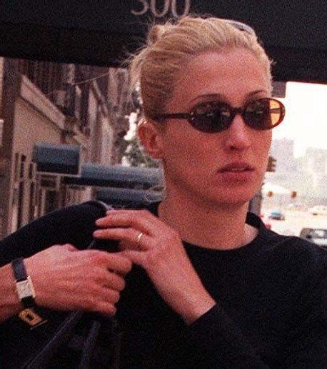 Simple Wedding Ring Carolyn Bessette Kennedy Carolyn Bessette