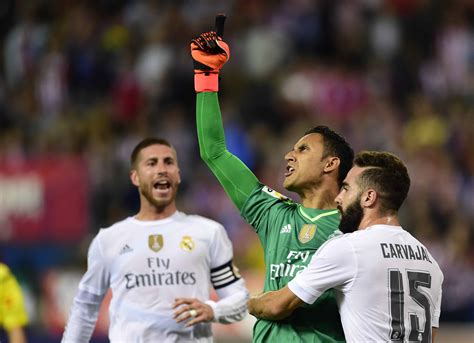 Keylor Navas Stops Critical Penalty Kick To Save Real Madrid