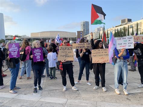 Haggai Matar On Twitter Now Some 300 Israeli Demonstrators In Tel Aviv Are Protesting Against