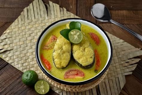 Resep Ikan Bumbu Kuning Sederhana Lezat Praktis Dan Menggugah Selera