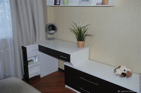 Письменный стол и тумба под телевизор (72 фото) - фото - картинки и ...