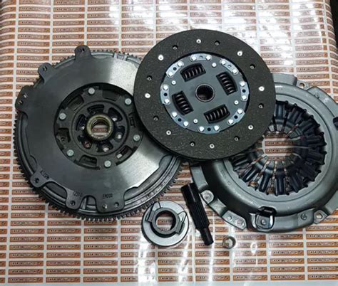 Kit Clutch C Volante Motriz Nissan Np L Vel Env O Gratis