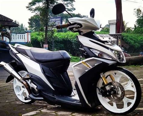 Modifikasi Motor Mio M3 Warna Putih General Modifikasi