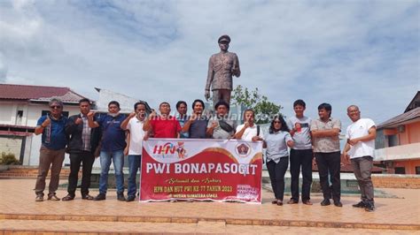 Pwi Bonapasogit Hadiri Puncak Hpn Dan Hut Ke Pwi Di Medan