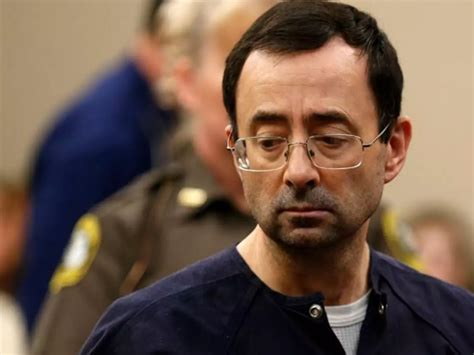 Ex Usa Gymnastics Coach Larry Nassar Slapped With 40 To 175 Year