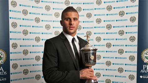 Walker wins PFA award | Football News | Sky Sports