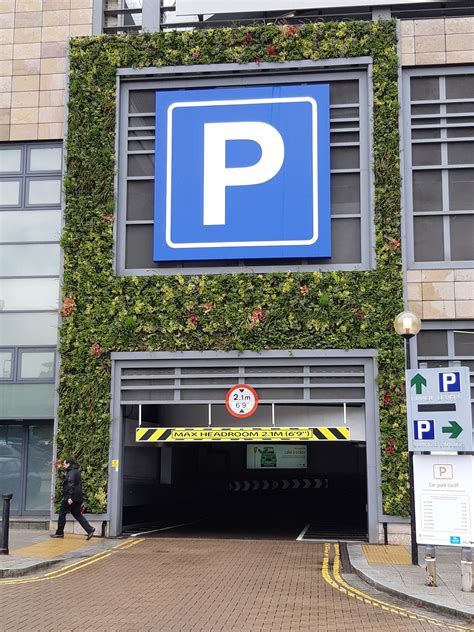 Intu Car Park Entrance Biotecture Ltd Pro Landscaper Magazine